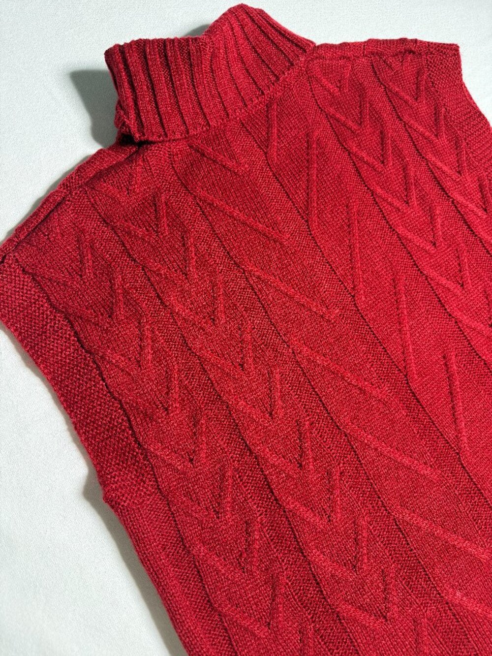 Shein Red Cable-Knit sleevless Turtleneck Sweater Vest Size XS (US 2)